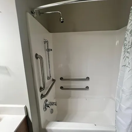 Apartment Uptown Modern 2br