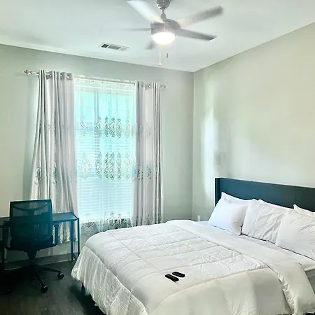 Uptown Modern 2br Apartment Charlotte