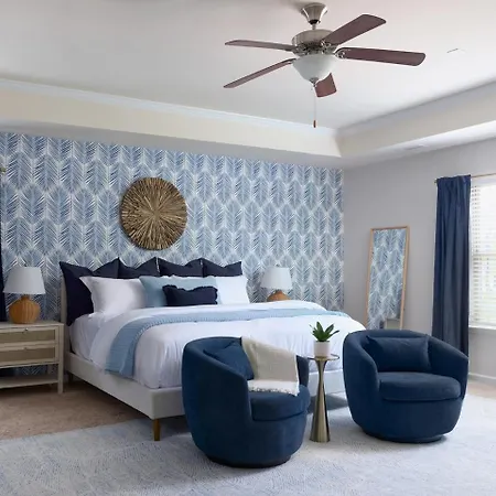 Holiday home Palm House Luxury Retreat For Families And Corporate *