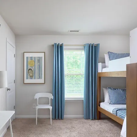 Palm House Luxury Retreat For Families And Corporate * Charlotte