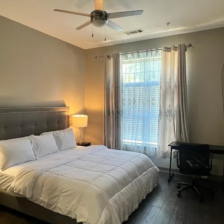 Apartment Uptown Modern 2br Charlotte