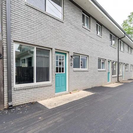Apartment Modern 2br Big Feel | Pets+, Parking+ *