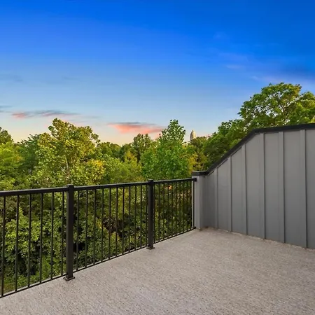 Holiday home Luxe King 4br Townhouse With Rooftop In Uptown Clt Charlotte