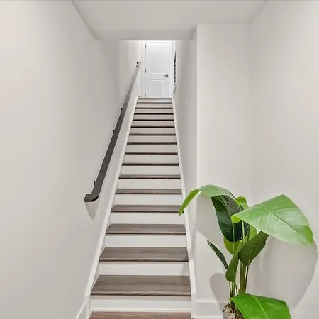 Luxe King 4br Townhouse With Rooftop In Uptown Clt * Charlotte