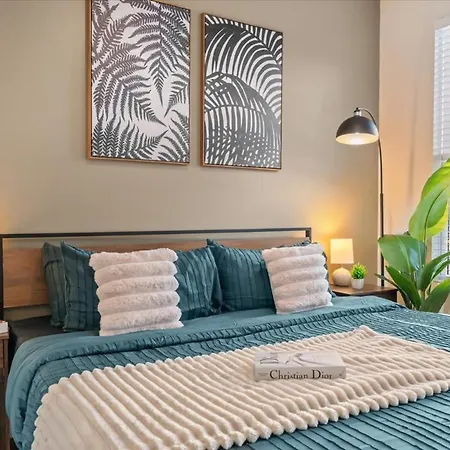 Holiday home Luxe King 4br Townhouse With Rooftop In Uptown Clt Charlotte