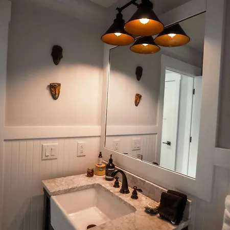 King And Queen Canopy Holiday home *