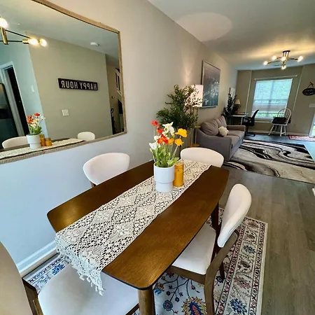 Modern Entire 2-bedroom House For 6 Guests At *
