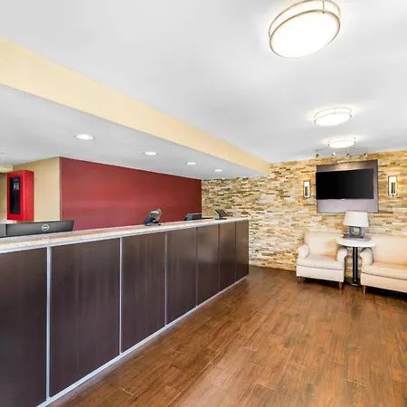 Lodge Econo Airport Charlotte