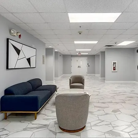 Enjoy Spacious Uptown 4 Br Charlotte
