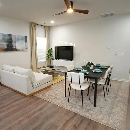 Modern Ranch Fenced Backyard - 6 Mins To South End Charlotte