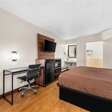 Hotel Econo Airport