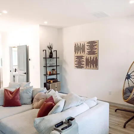 Modtrio 3br With Ensuites & Garage Mins To Uptown * Charlotte