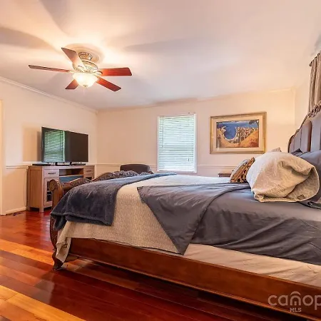 The Davis Den Stylish Pet-friendly Escape