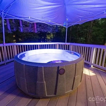 The Davis Den Stylish Pet-friendly Escape Holiday home