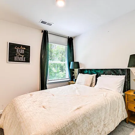 7 Mi To Uptown - Pet-friendly 2-story Townhome! *