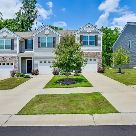 7 Mi To Uptown - Pet-friendly 2-story Townhome! Holiday home *