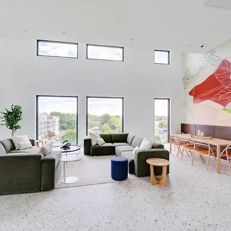 Trendy South End Apartment *