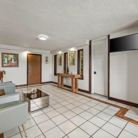 Lodge Econo Airport Area Charlotte