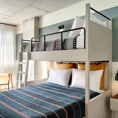 Moxy Downtown 3* Charlotte