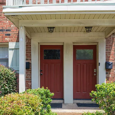 Amazing 2 Beds And 2 Baths
