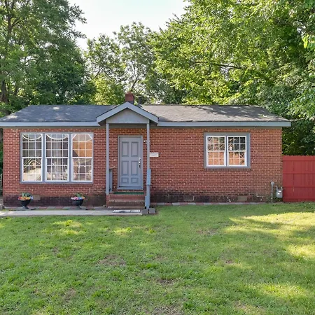 Holiday home 2 Mi To Center City: North End