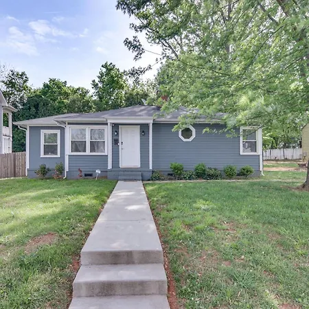 < 2 Mi To Uptown Charlotte: W/ Large Yard! *
