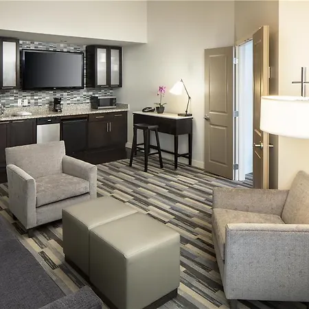 Hyatt House Center 3*