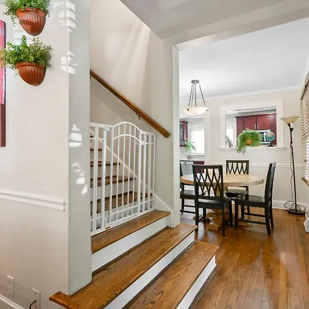 Walking Distance To Restaurants Bars And Breweries Holiday home Charlotte