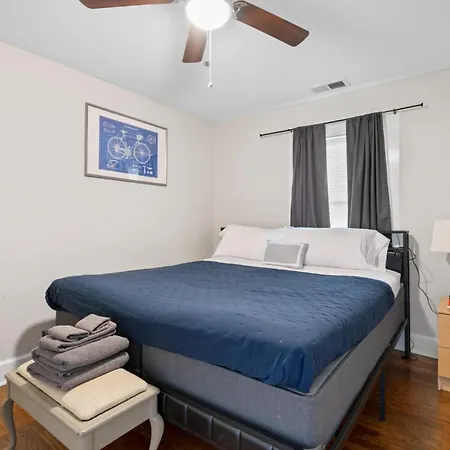 Walking Distance To Restaurants Bars And Breweries *