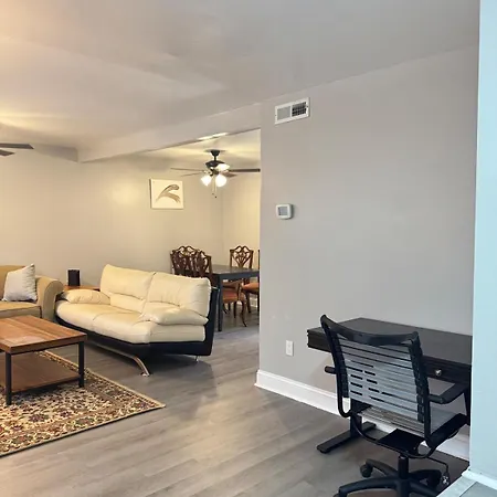 3 Bedroom Town * Charlotte