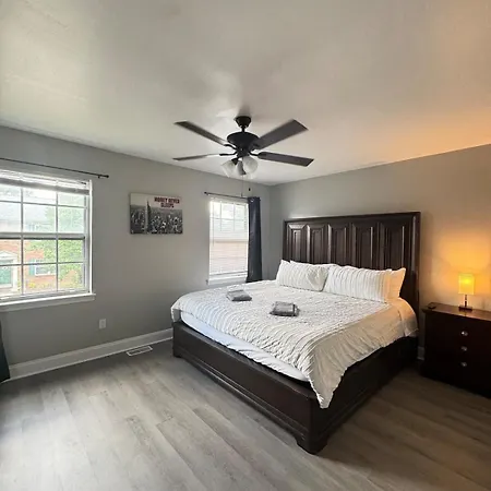 3 Bedroom Town Charlotte
