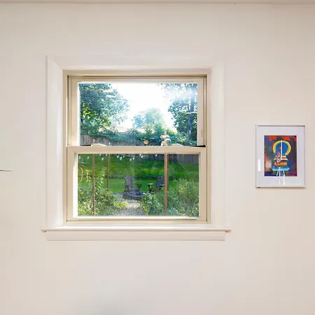 Trendy Bohemian Bungalow, Close To Uptown, Plaza & Noda *