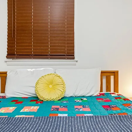 Trendy Bohemian Bungalow, Close To Uptown, Plaza & Noda Charlotte