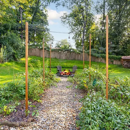 Holiday home Trendy Bohemian Bungalow, Close To Uptown, Plaza & Noda Charlotte