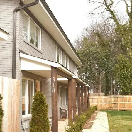 Chic 2br Townhouse W/ Smart Tv, Close To All! *