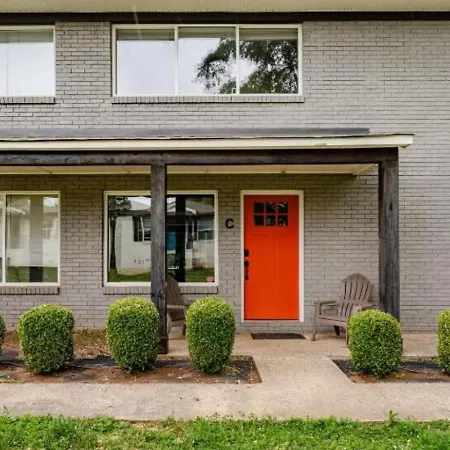 Apartment Chic 2br Townhouse W/ Smart Tv, Close To All! *