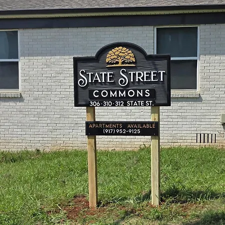 Apartment Sleek 2br Townhouse, Stones Throw To Uptown *