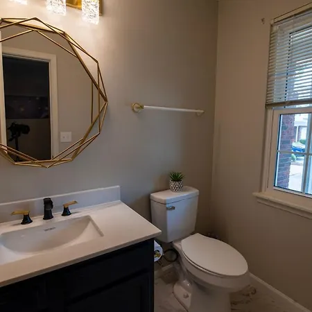 Laid In Luxury 2br Garage Clt * Charlotte