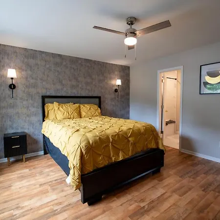Laid In Luxury 2br Garage Clt *