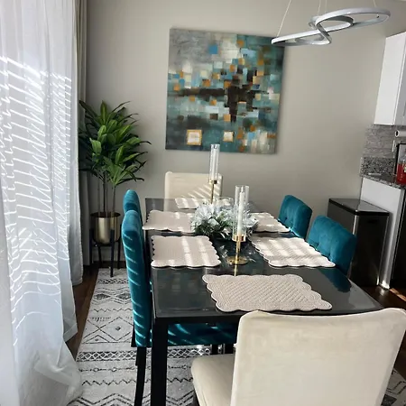 Holiday home Queen Family-friendly Entire House, Charlotte