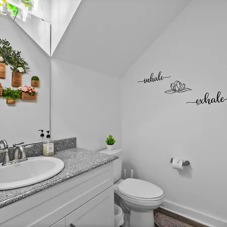 Holiday home Pet Friendly 3br House In