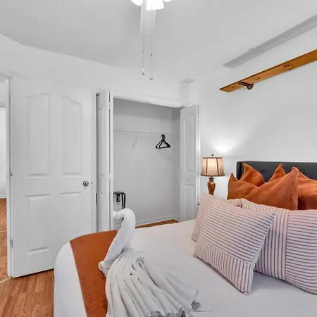 Updated Area With Hot Tub Near Your Perfect Retreat
