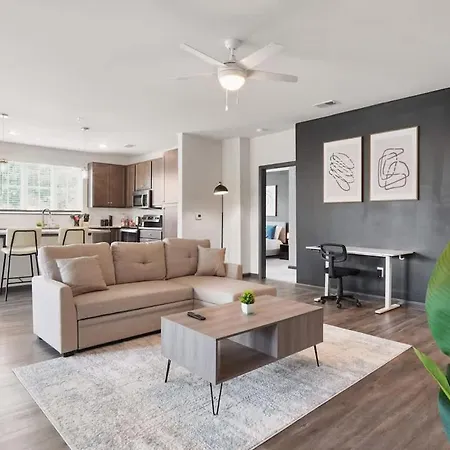 Luxe 1br In Waverly Apartment *