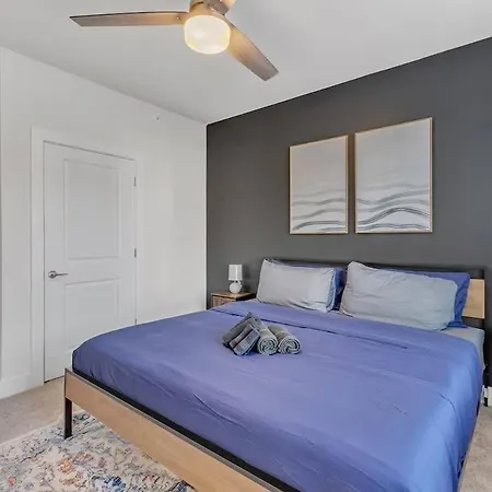 Luxe 1br In Waverly