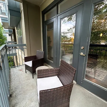 2 Bedroom Boutique In The Heart Of * Charlotte