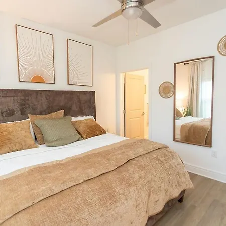 Apartment Beautiful In Concord With Swimming Pool And Gymn Charlotte