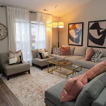 3 Bedroom House 10 Mins To Uptown * Charlotte