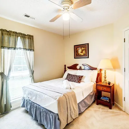 University City Villa *