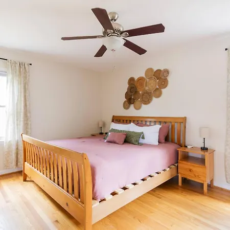 Peachtree Hideaway Charlotte