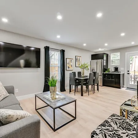 2 Mi To Uptown Family With Game Holiday home